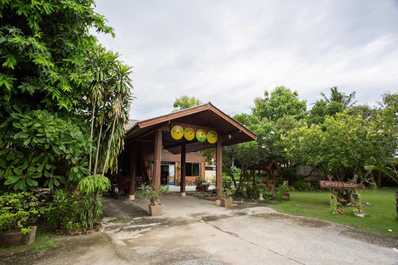 Oyo 909 Guiding Star Resort Chiang Mai Exterior photo