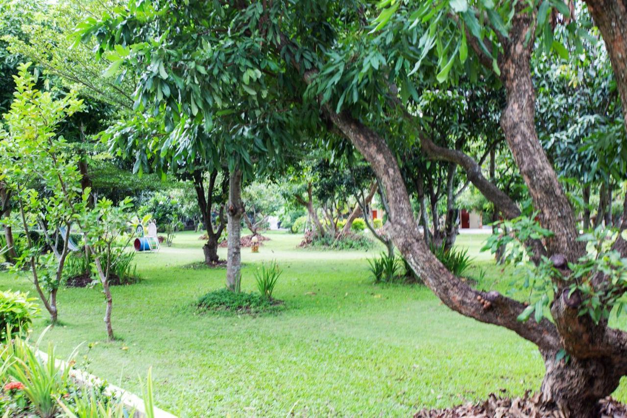 Oyo 909 Guiding Star Resort Chiang Mai Exterior photo