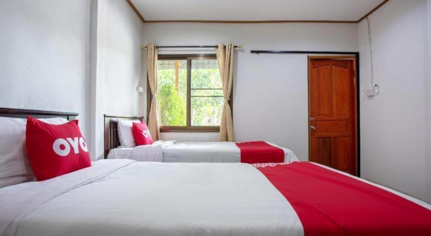 Oyo 909 Guiding Star Resort Chiang Mai Exterior photo